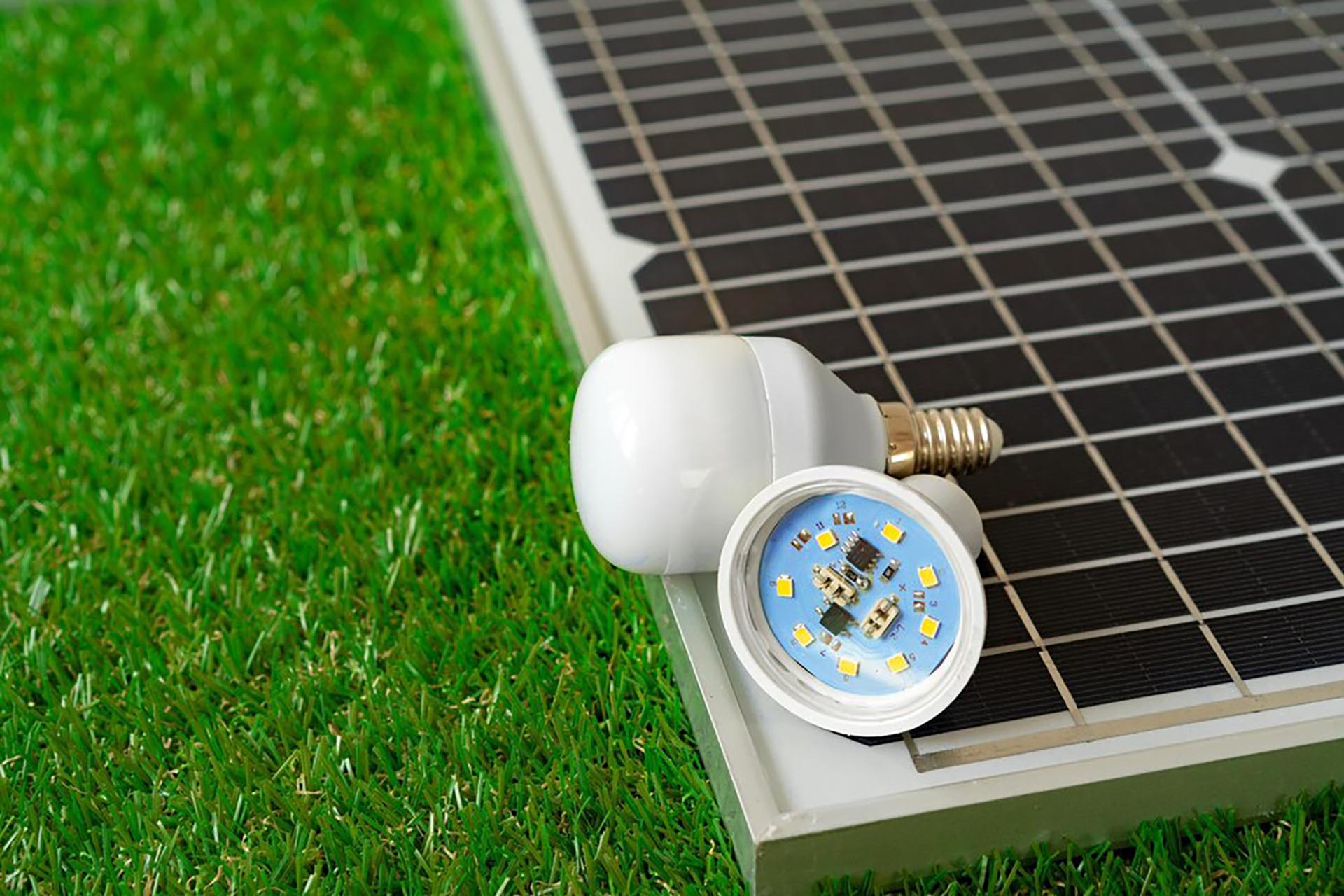 solar-energy-panel-light-bulb-green-energy_93675-135273